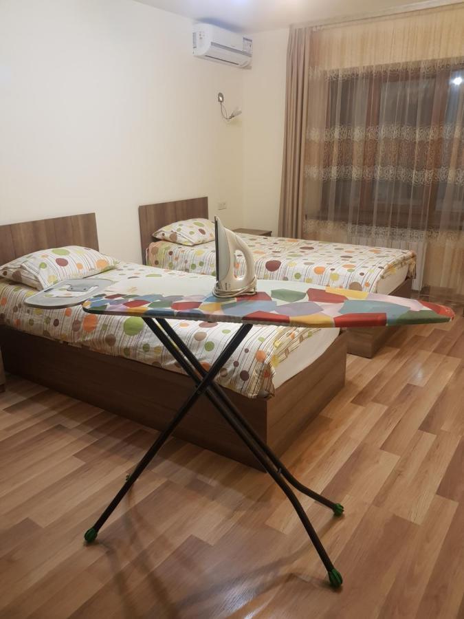 Vernisaj Apt At Republic Square & Ruben Tours Erivan Dış mekan fotoğraf